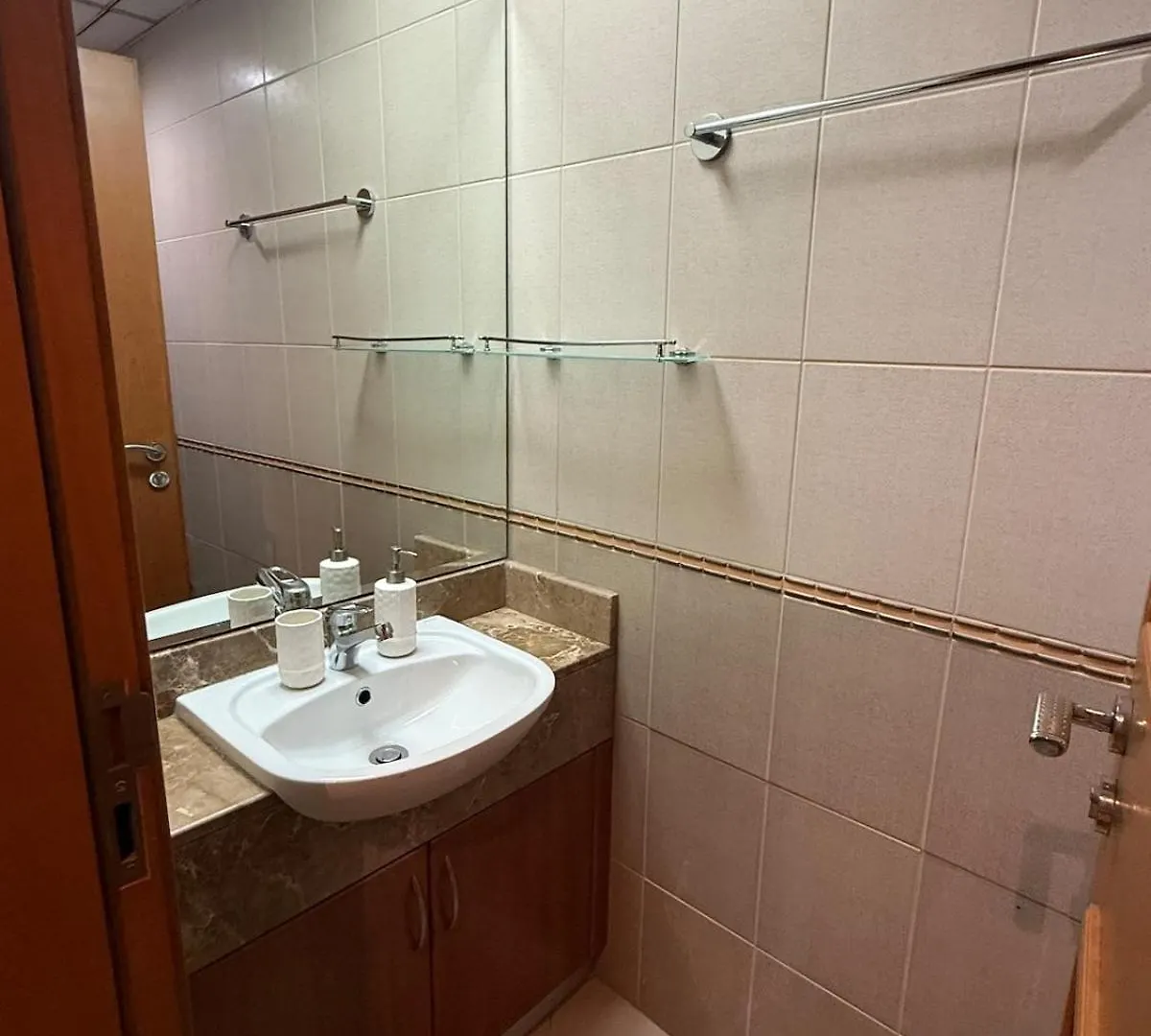 Luxurious 1Bdr Apt In Marina Dubai