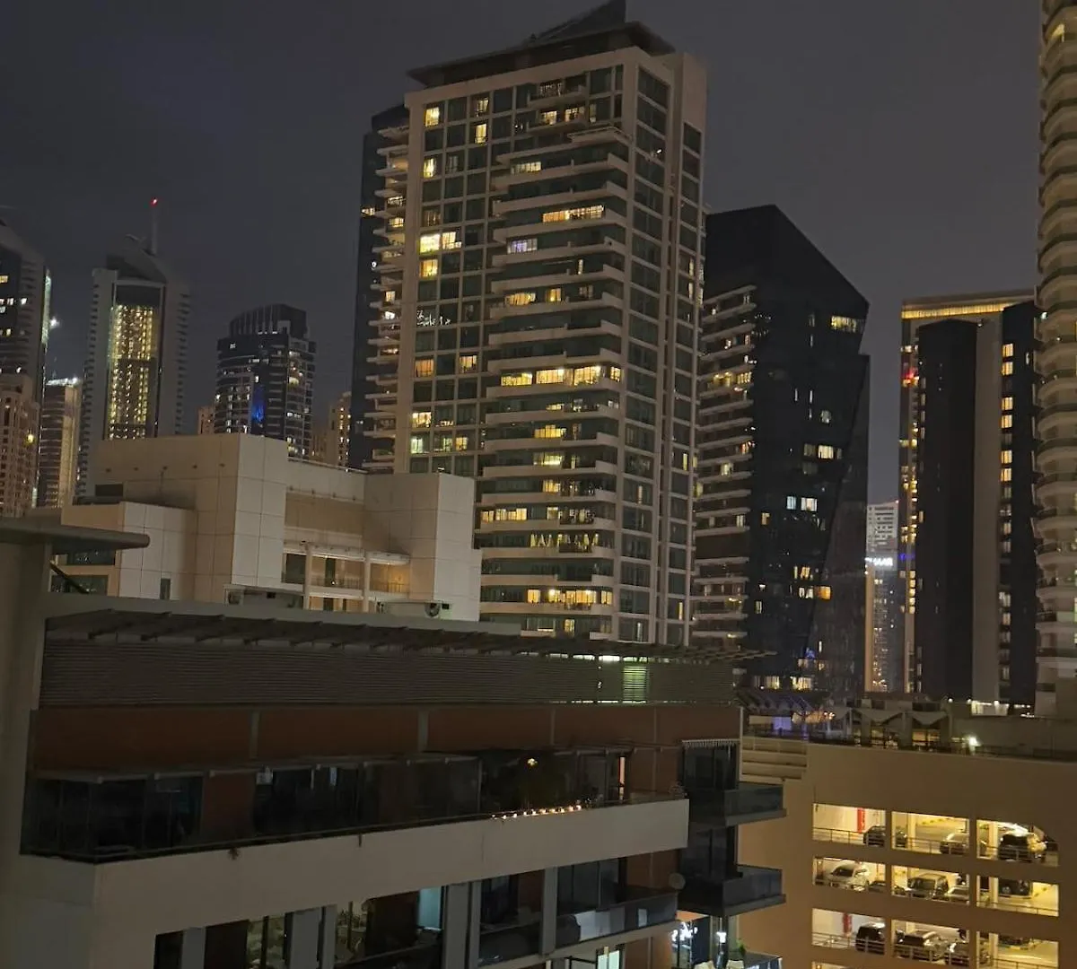 Luxurious 1Bdr Apt In Marina Dubai