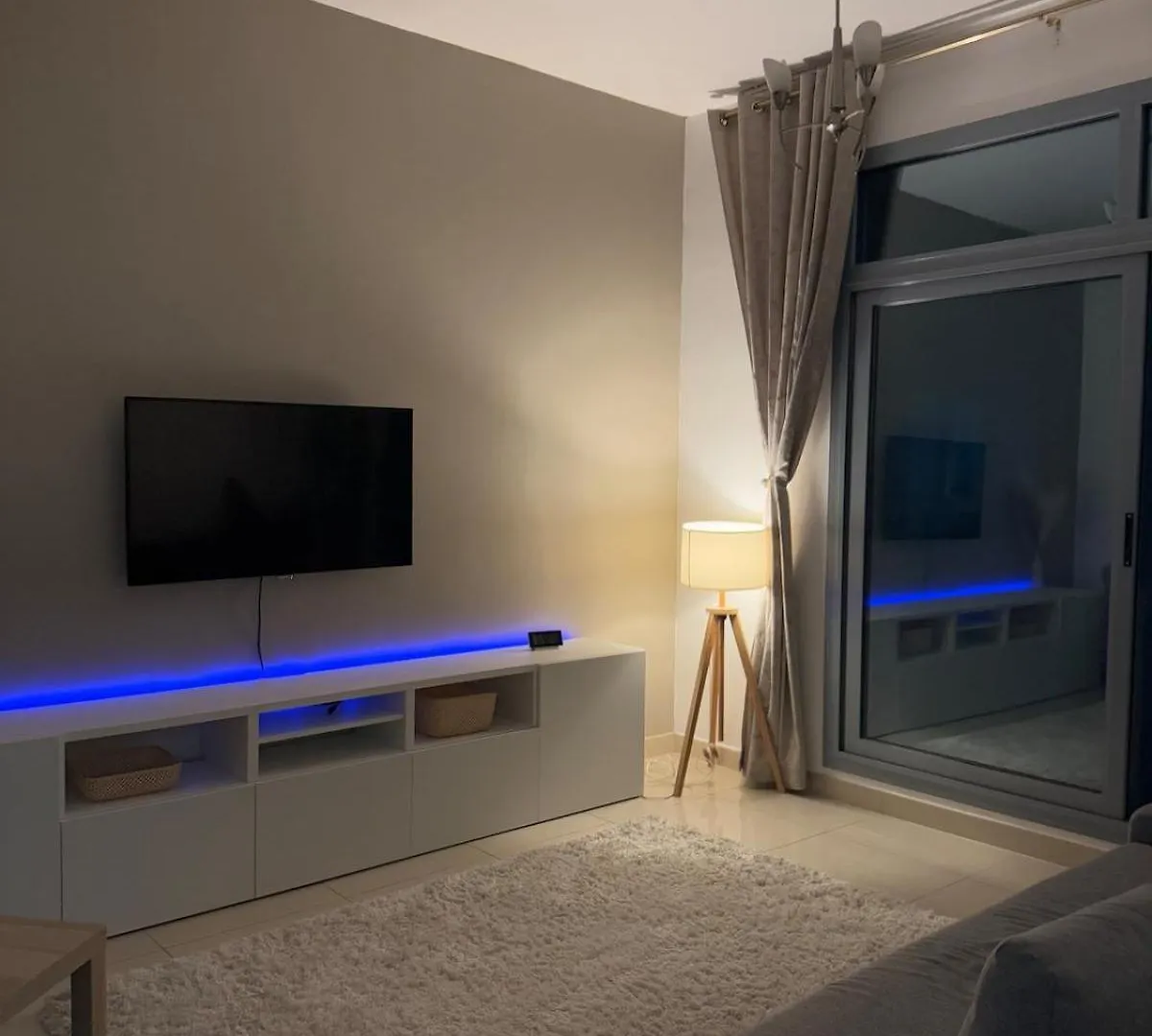 Luxurious 1Bdr Apt In Marina Dubai