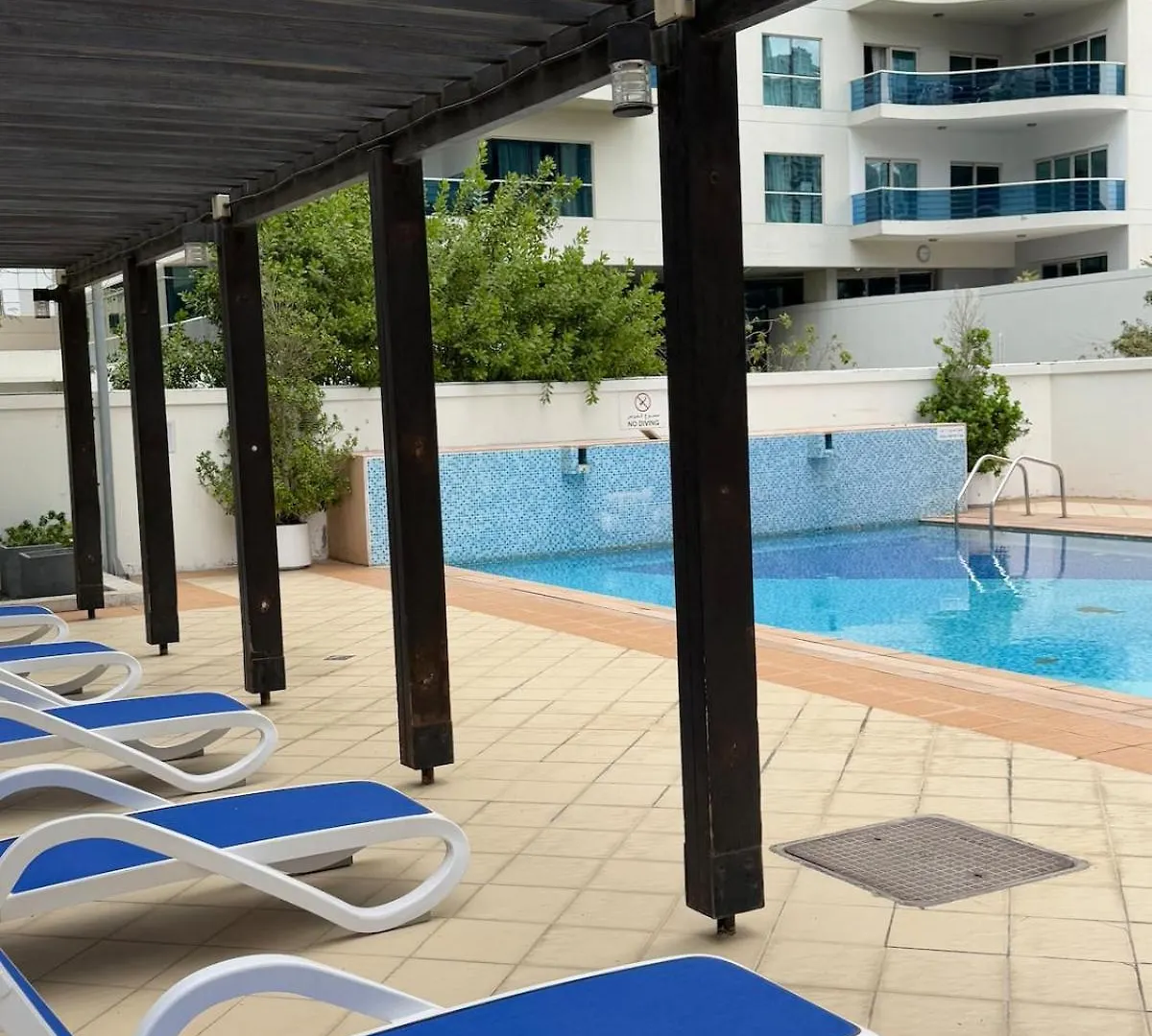Apartment Luxurious 1Bdr Apt In Marina Dubai